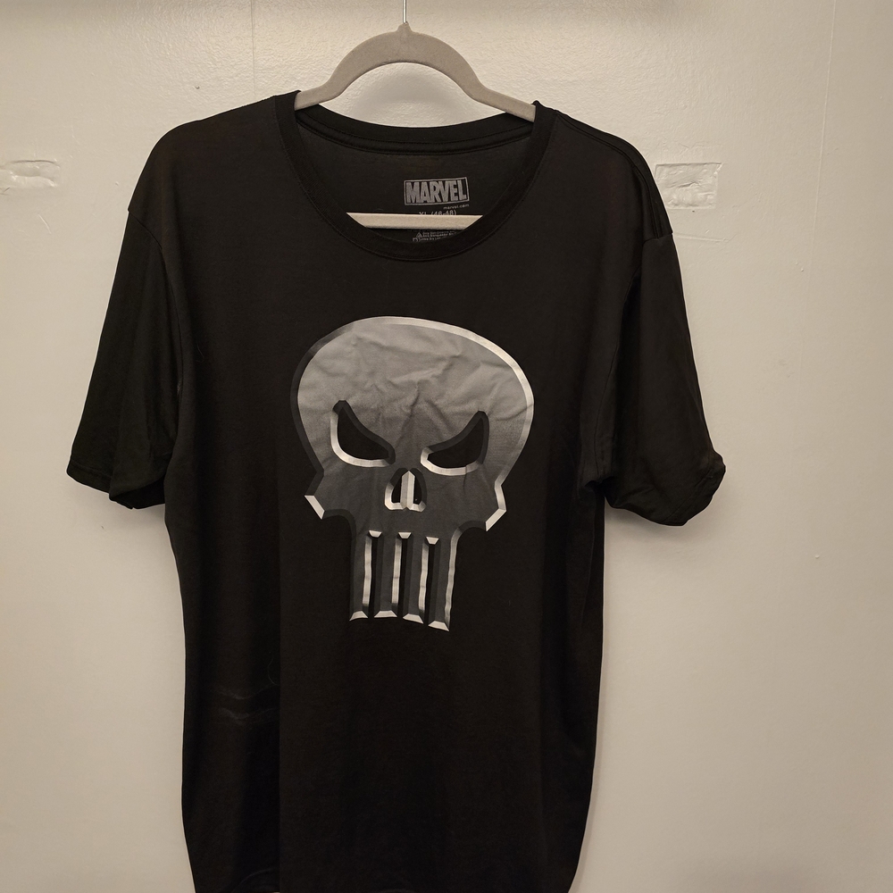 Marvel Black Skull Graphic T-Shirt